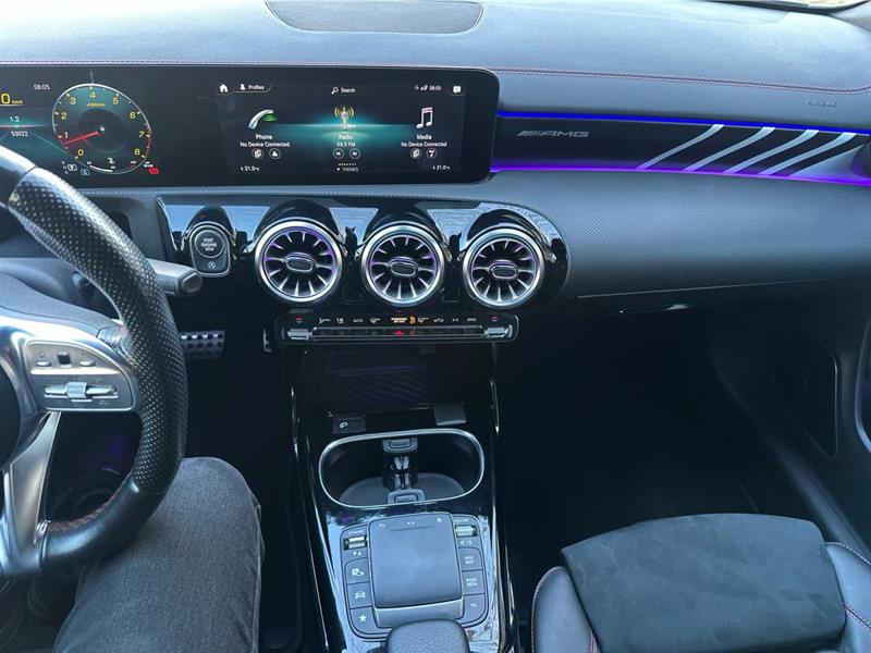 mercedes-benz CLA35 AMG 2022 - 14