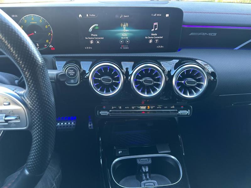 mercedes-benz CLA35 AMG 2022 - 16