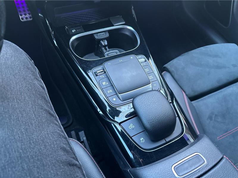 mercedes-benz CLA35 AMG 2022 - 19