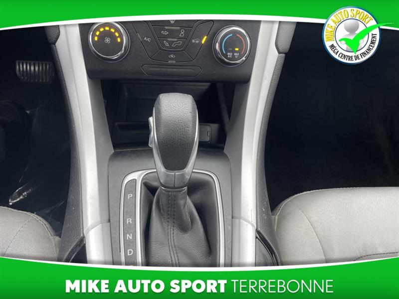 ford Fusion 2015 - 9