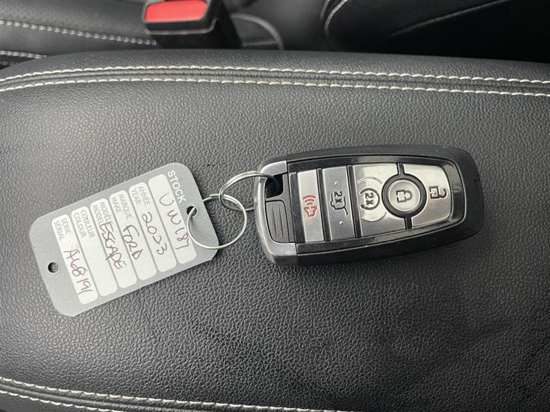 ford Escape 2023 - 39