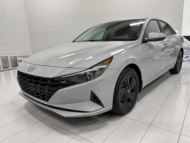 hyundai Elantra 2022