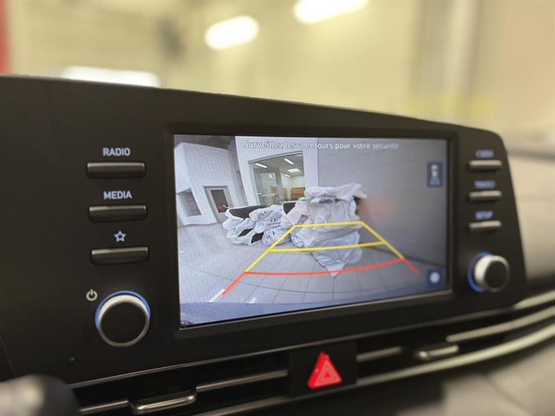 hyundai Elantra 2022 - 21