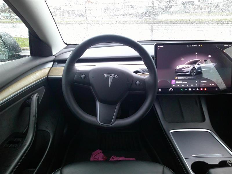 tesla Model 3 2022 - 13