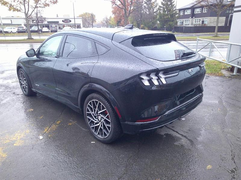 ford Mustang Mach-E 2022 - 5