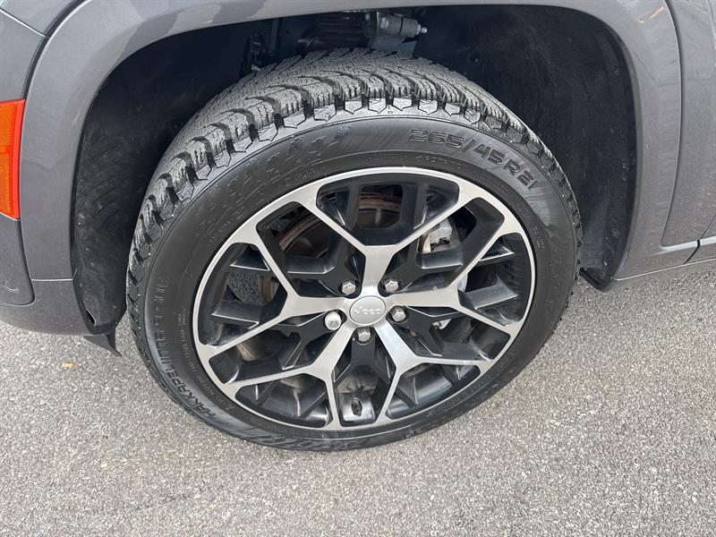 jeep Grand Cherokee 2022 - 11