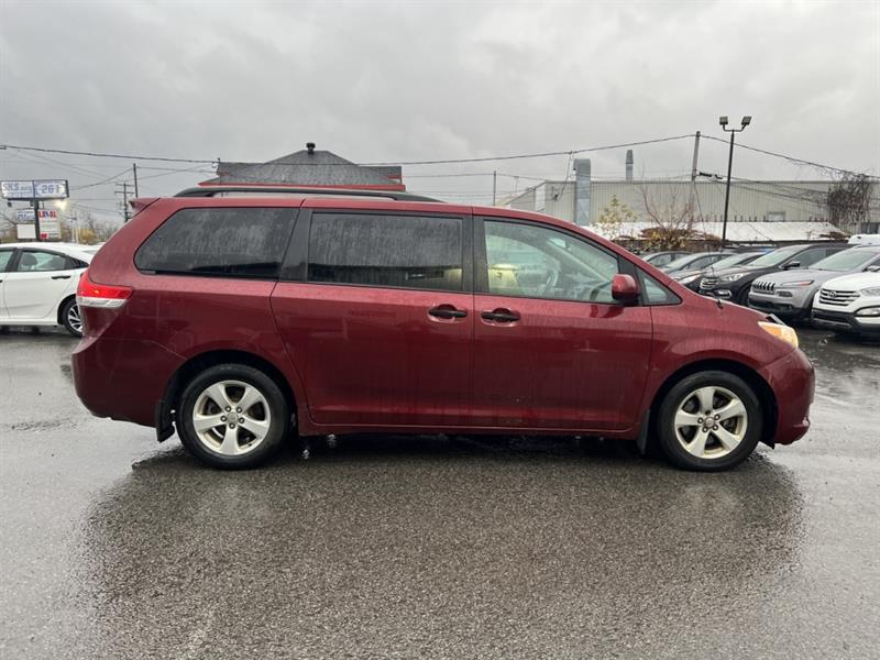 toyota Sienna 2012 - 7