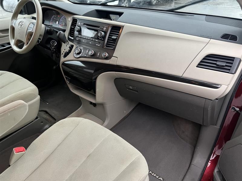 toyota Sienna 2012 - 20