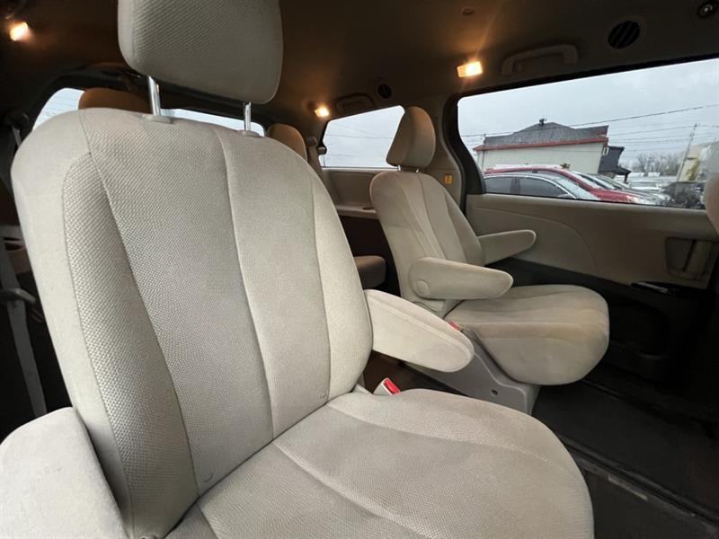 toyota Sienna 2012 - 23