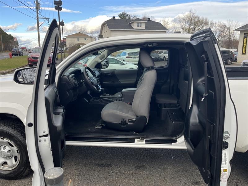 toyota Tacoma 2021 - 16