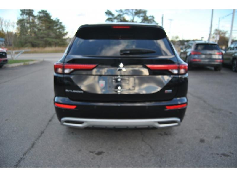 mitsubishi Outlander 2022 - 4