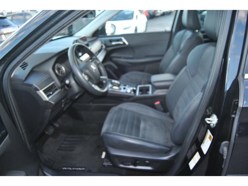 mitsubishi Outlander 2022 - 12