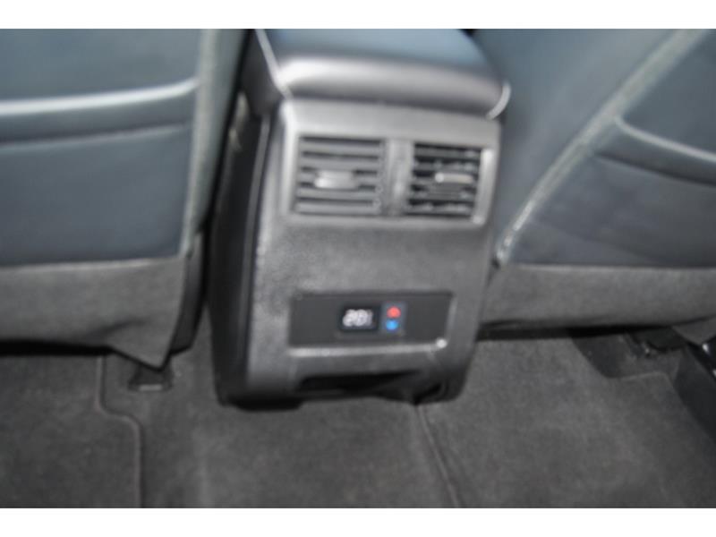 mitsubishi Outlander 2022 - 16