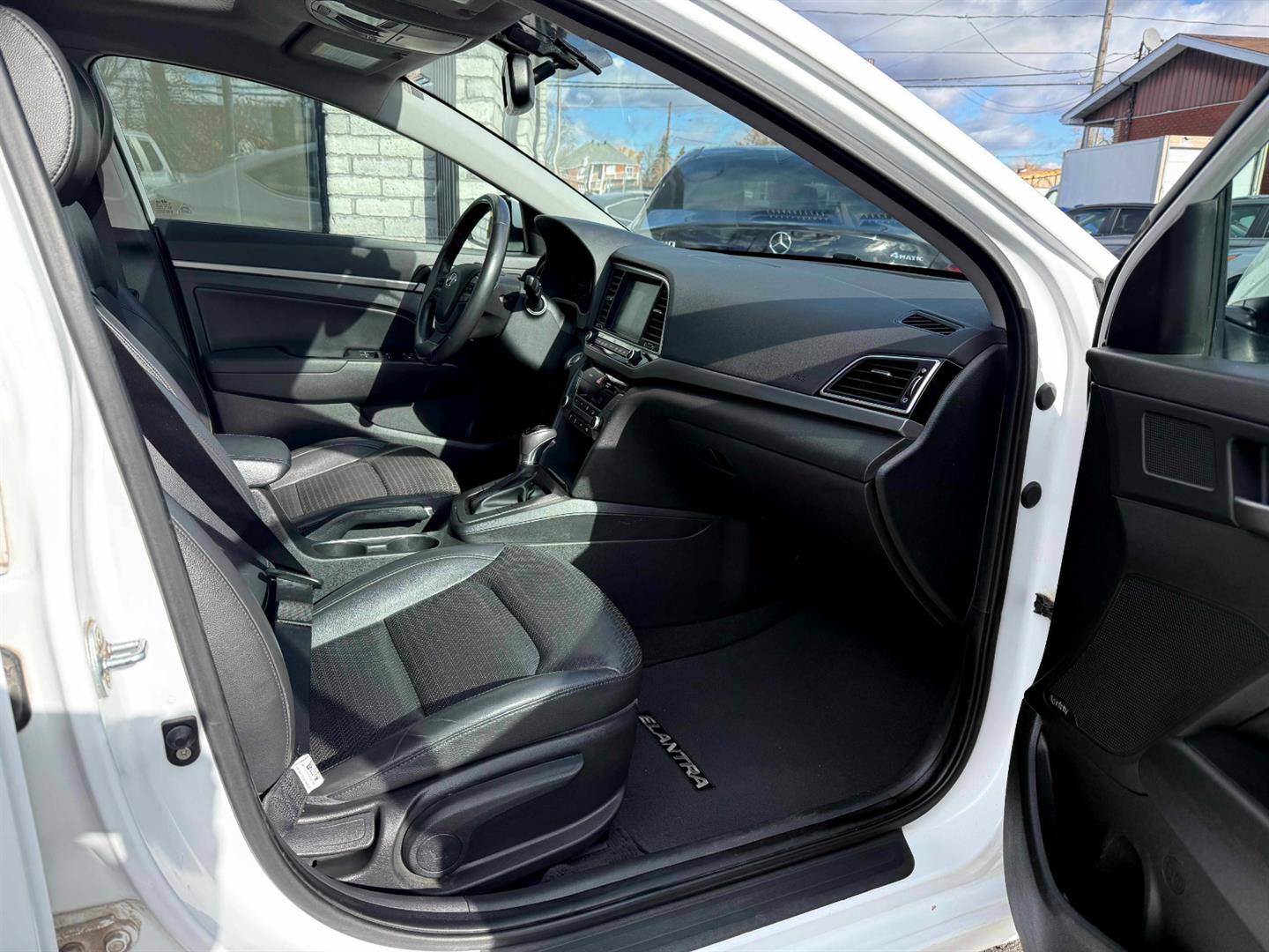 hyundai Elantra 2017 - 22