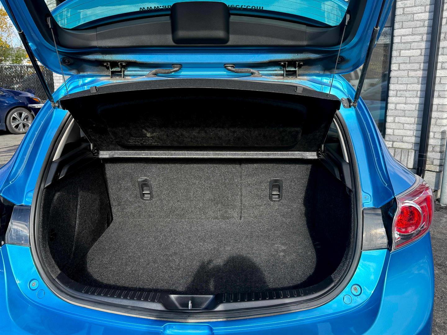 mazda Mazda3 2010 - 13