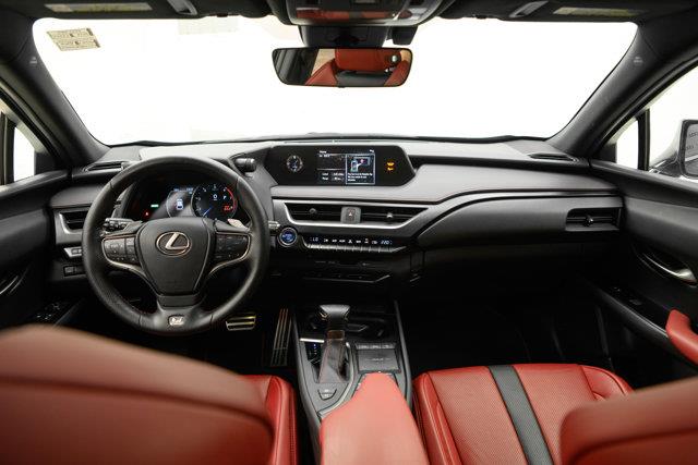 lexus UX 2019 - 28