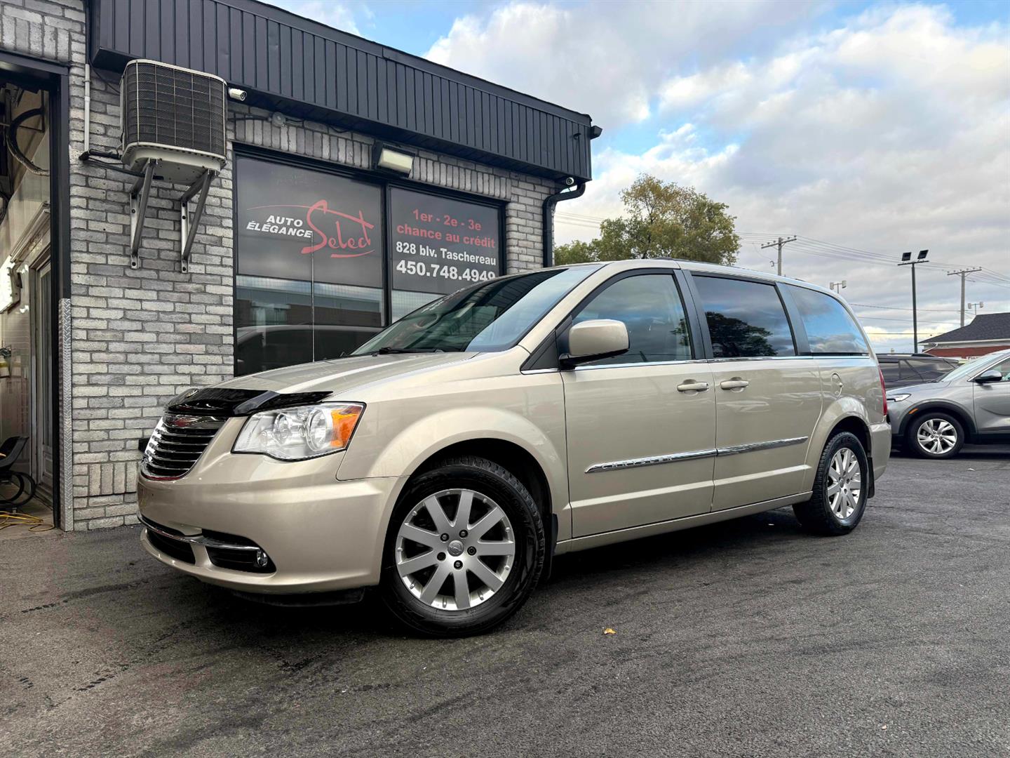 chrysler Town - Country 2016 - 8
