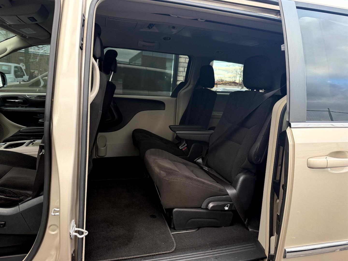 chrysler Town - Country 2016 - 28