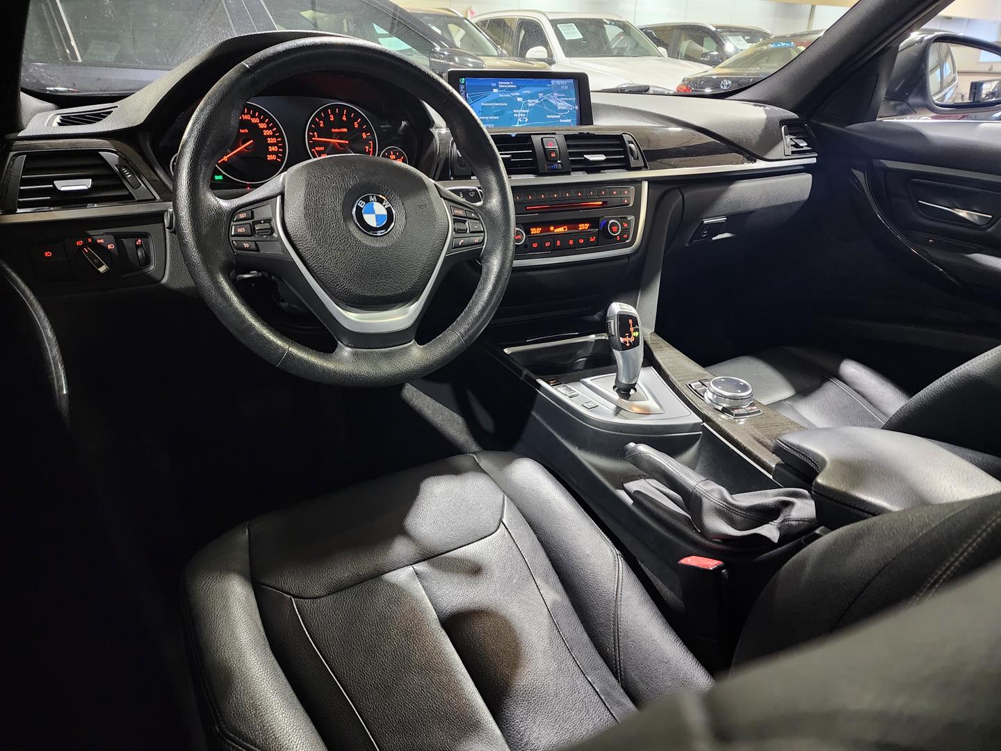 bmw Série 3 2015 - 11