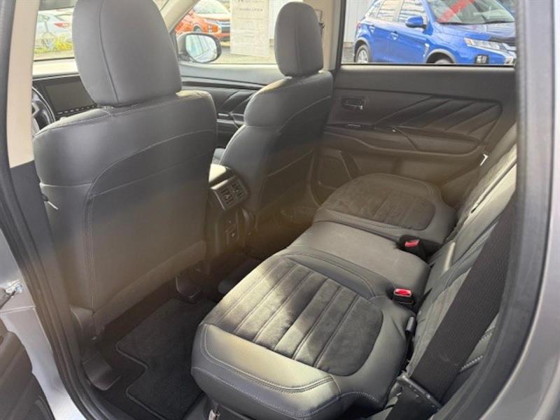 mitsubishi Outlander PHEV 2020 - 11