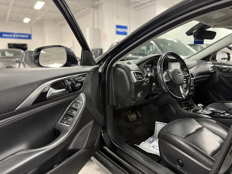 infiniti QX30 2017 - 9