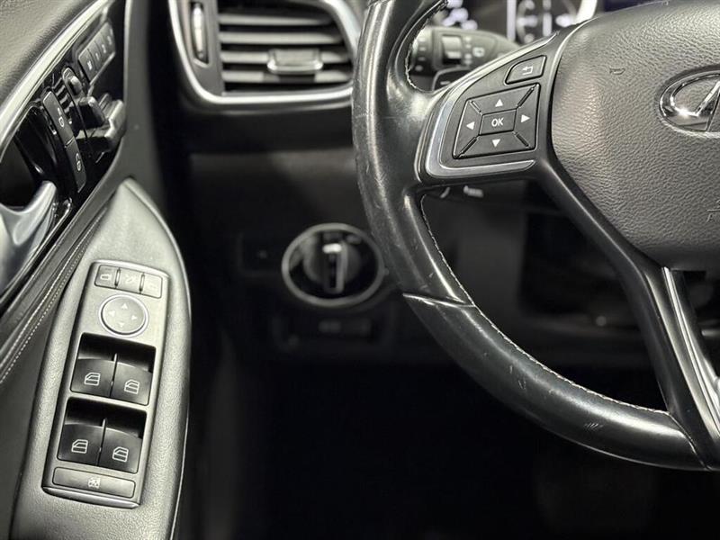 infiniti QX30 2017 - 12