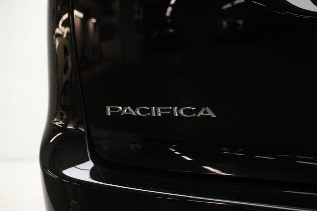 chrysler Pacifica 2025 - 8