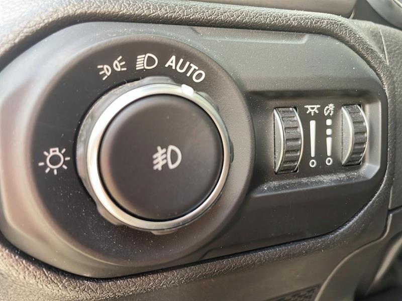 jeep Wrangler 2022 - 16