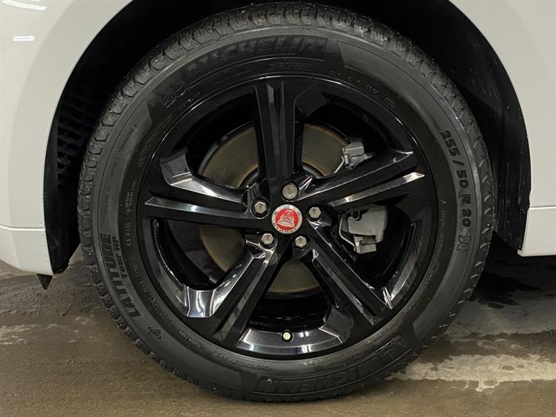 jaguar F-PACE 2020 - 12