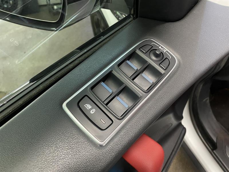 jaguar F-PACE 2020 - 36