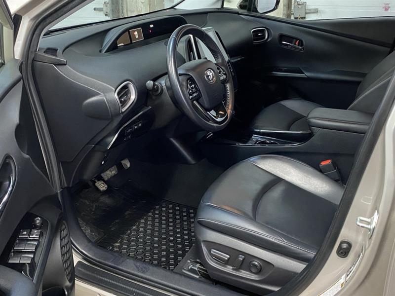 toyota Prius Prime 2020 - 14