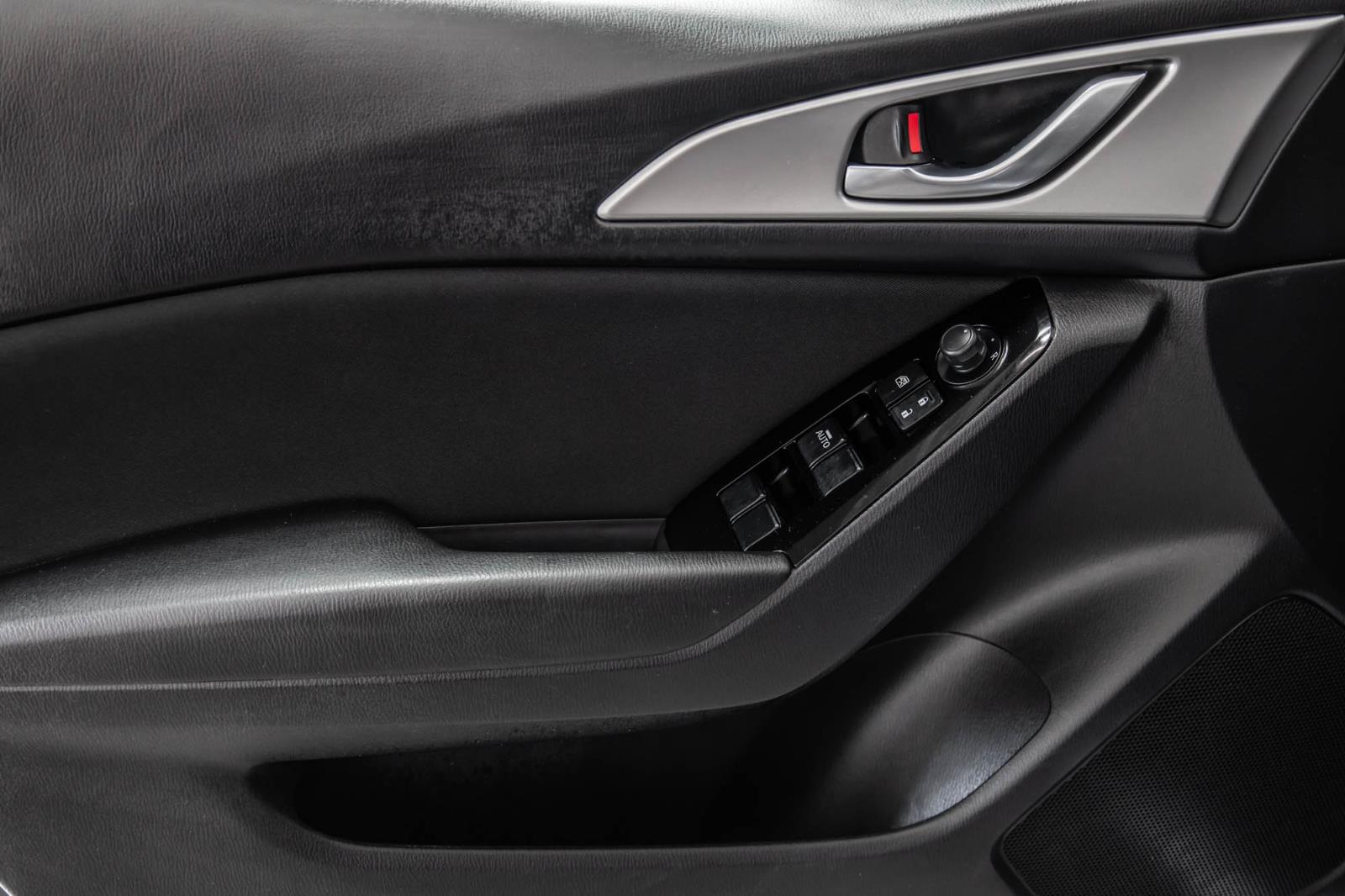 mazda Mazda3 Sport 2018 - 21