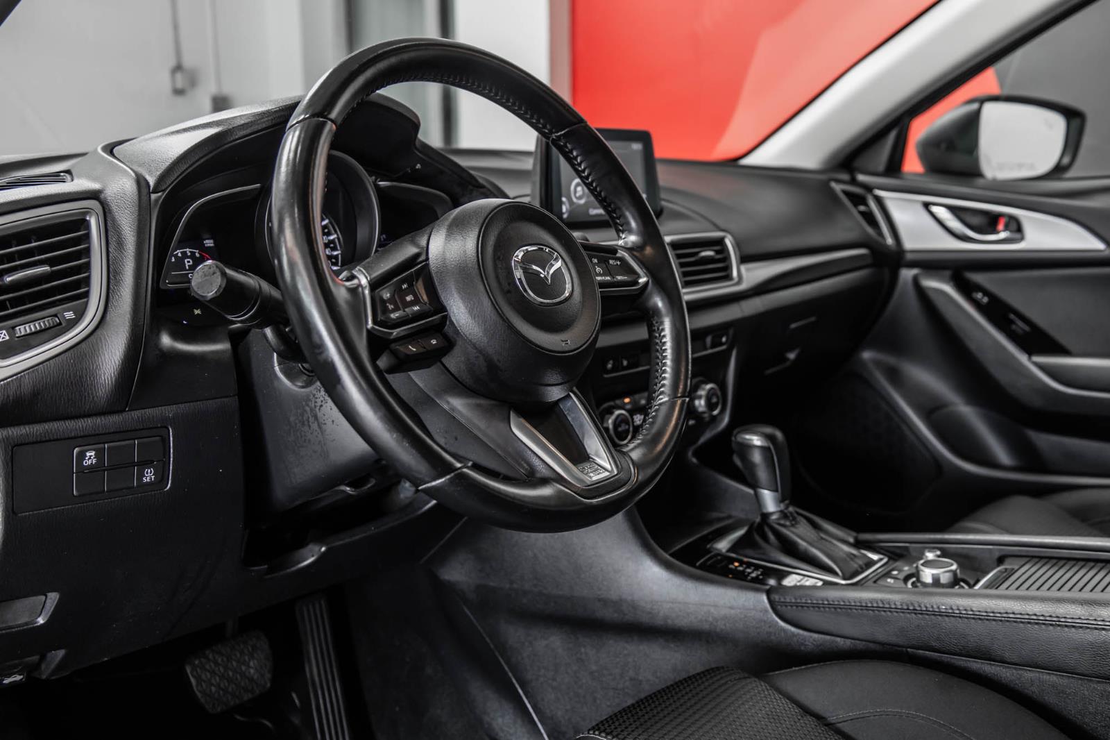 mazda Mazda3 Sport 2018 - 23