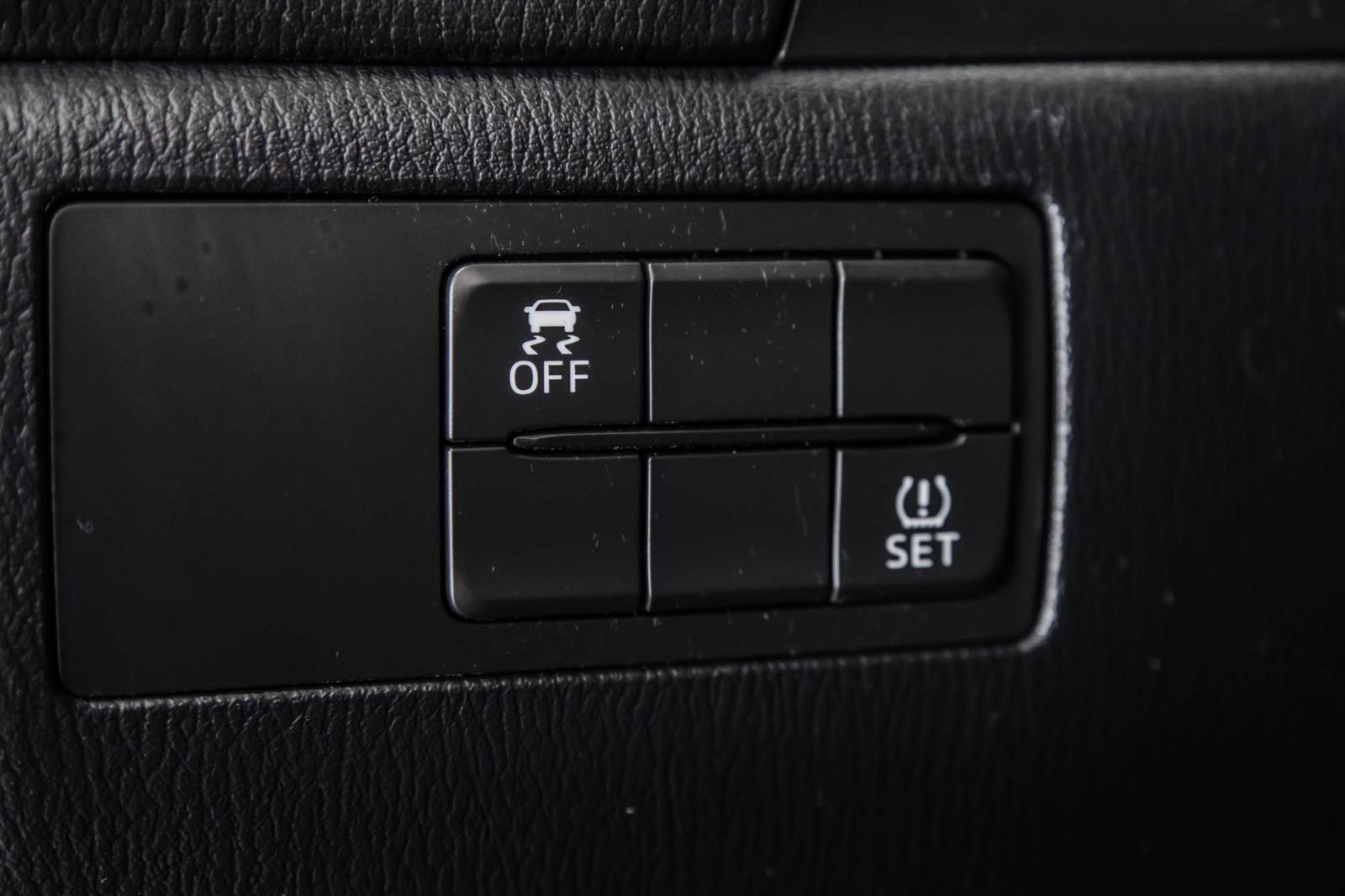 mazda Mazda3 Sport 2018 - 24