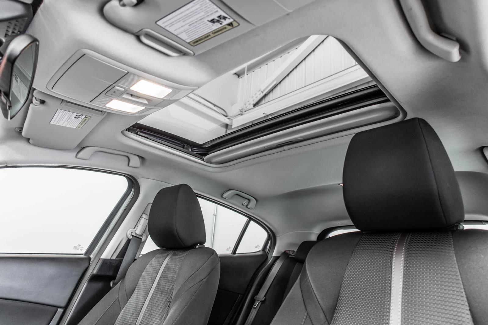 mazda Mazda3 Sport 2018 - 37