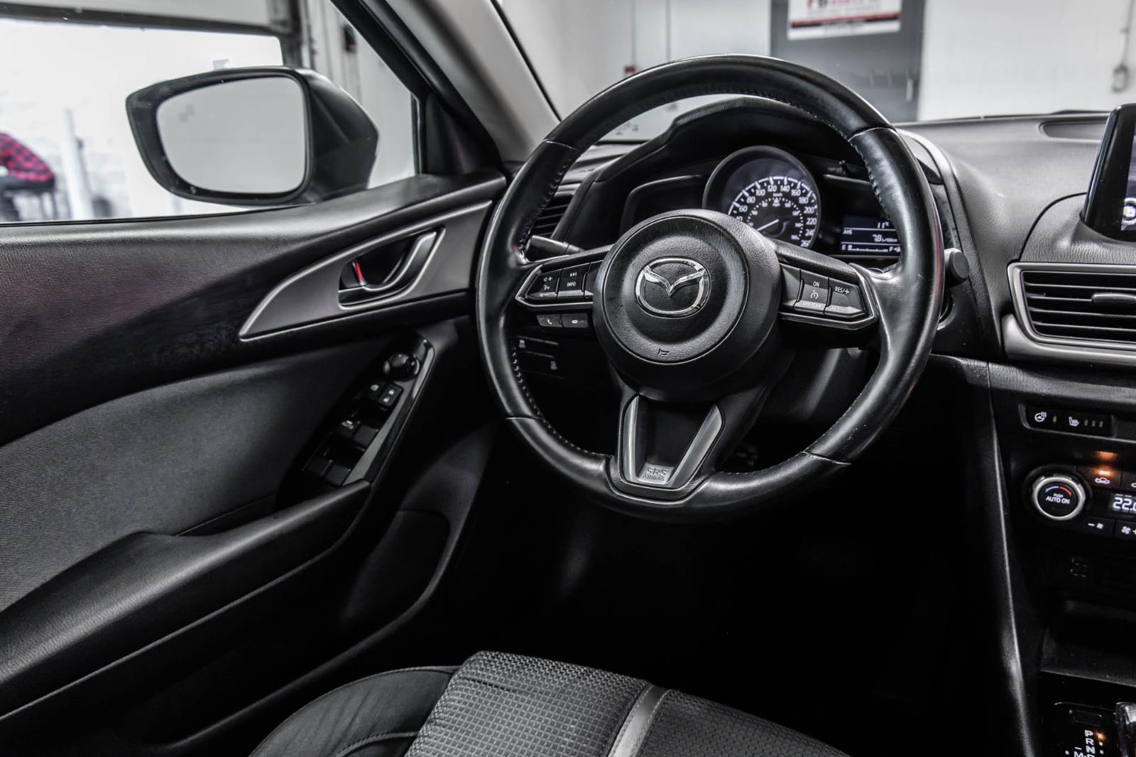 mazda Mazda3 Sport 2018 - 40