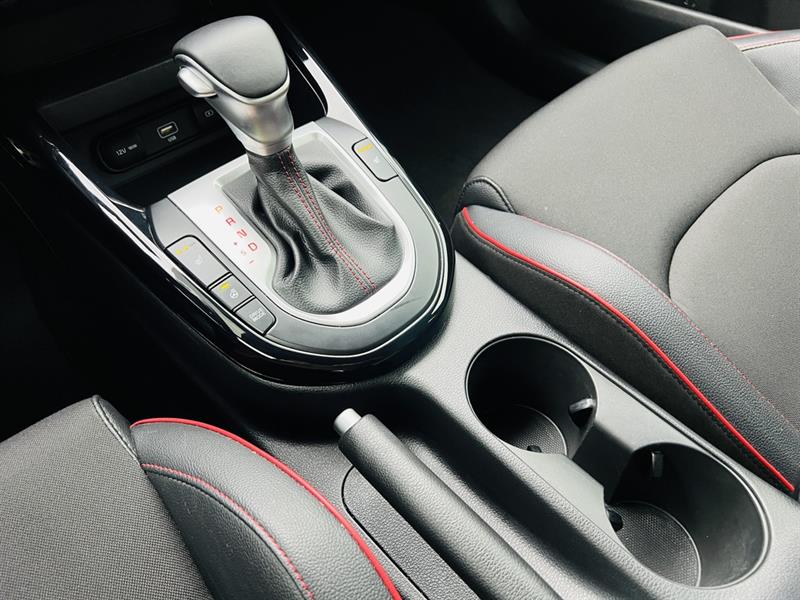 kia Forte5 2023 - 40