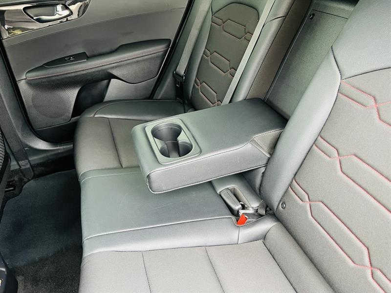 kia Forte5 2023 - 47