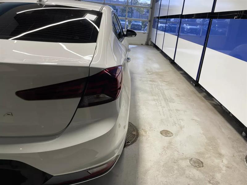 hyundai Elantra 2020 - 14