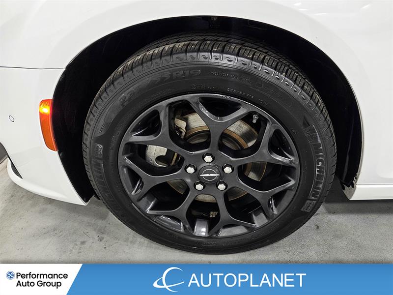 chrysler 300S 2023 - 12