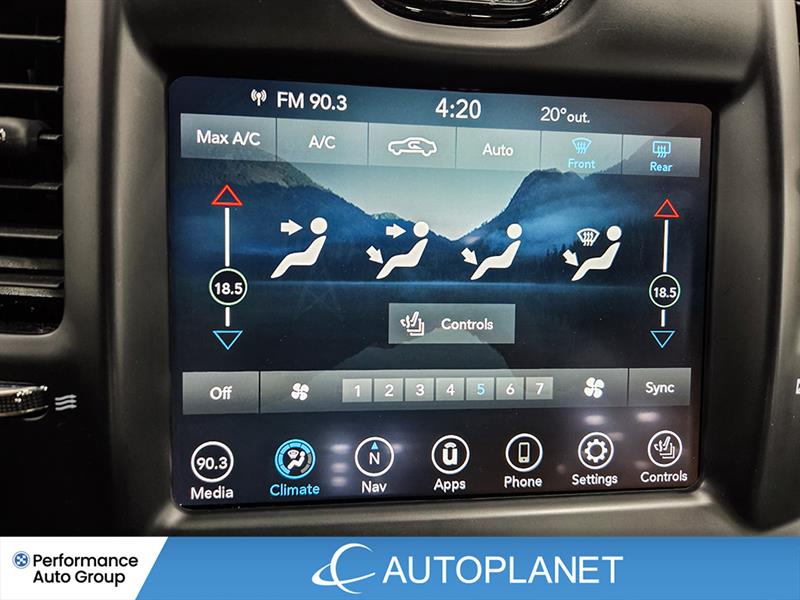 chrysler 300S 2023 - 27