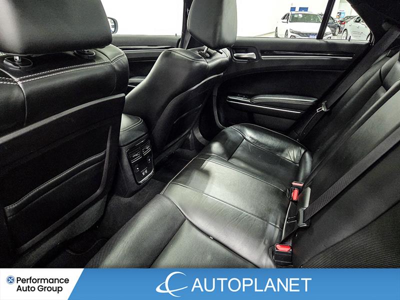 chrysler 300S 2023 - 32