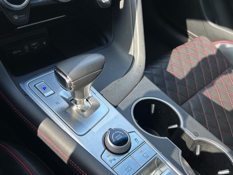 genesis G70 2020 - 17