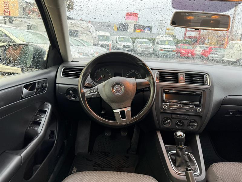 volkswagen Jetta 2014 - 12