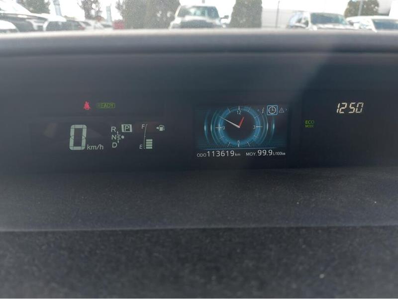 toyota Prius V 2017 - 17