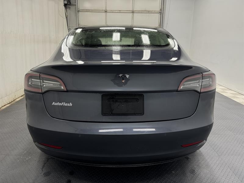 tesla Model 3 2022 - 6