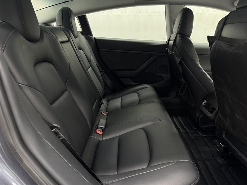 tesla Model 3 2022 - 32