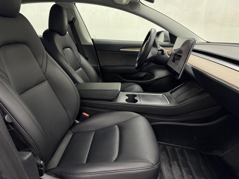 tesla Model 3 2022 - 33