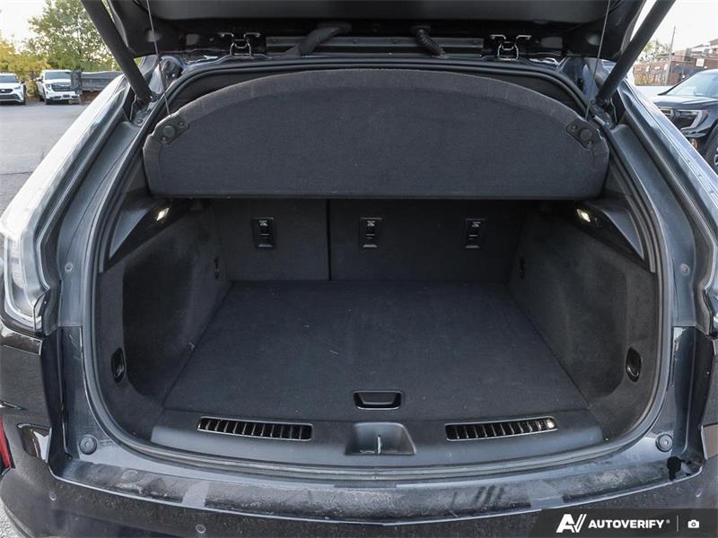 cadillac XT4 2024 - 12