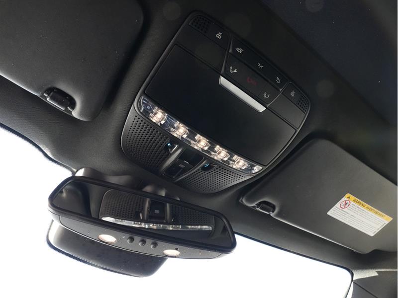 mercedes-benz GLC 2019 - 25